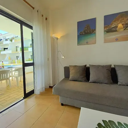 Apartman Sol Nascente- Piscina, Wifi, Familiar